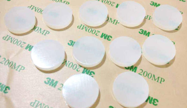 液態和固態硅膠做出來的產品有什么區別？